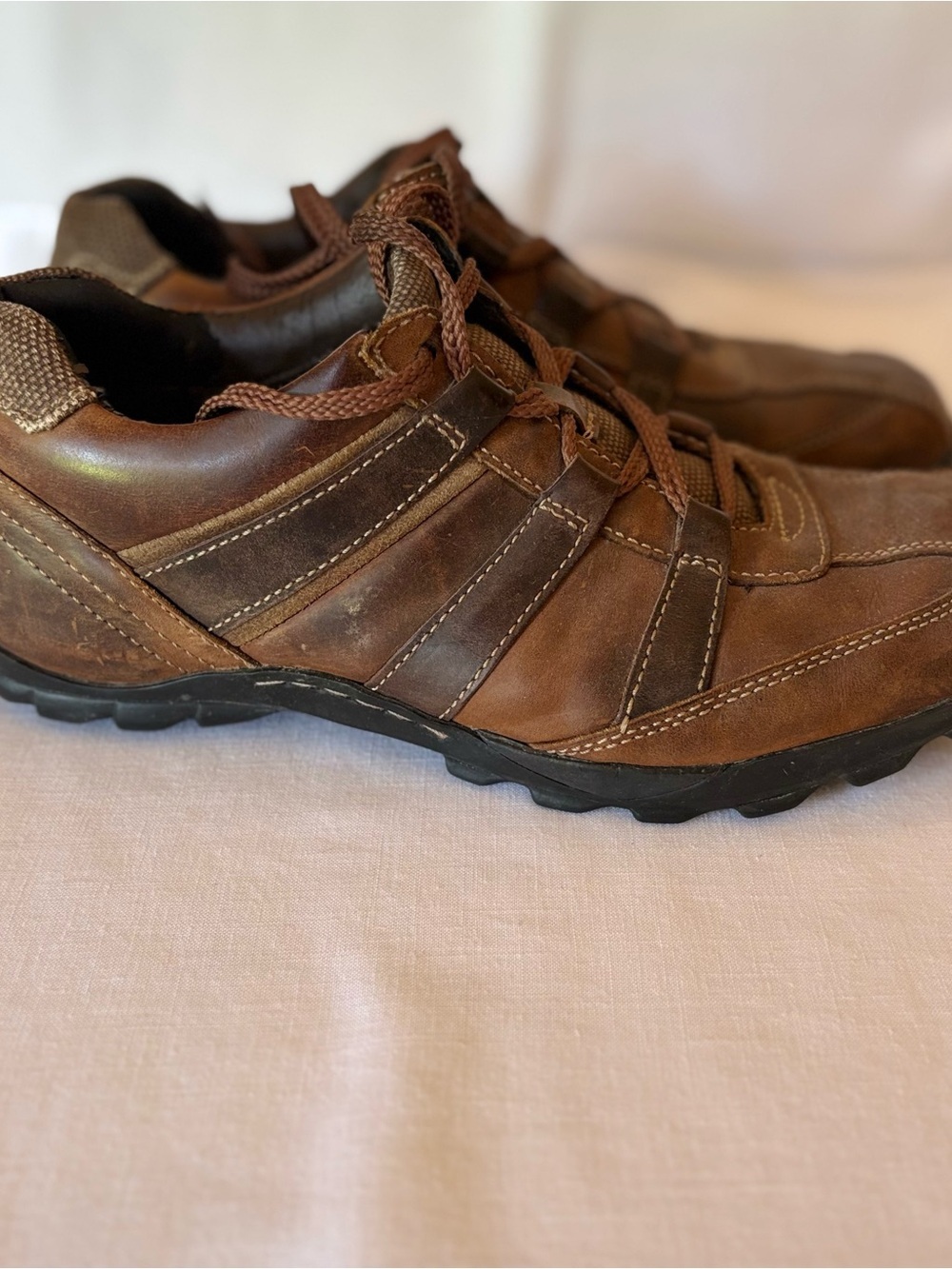 Skechers Men's Brown Leather-Lace-Up Sneakers Size 10 - Picture 2 of 6